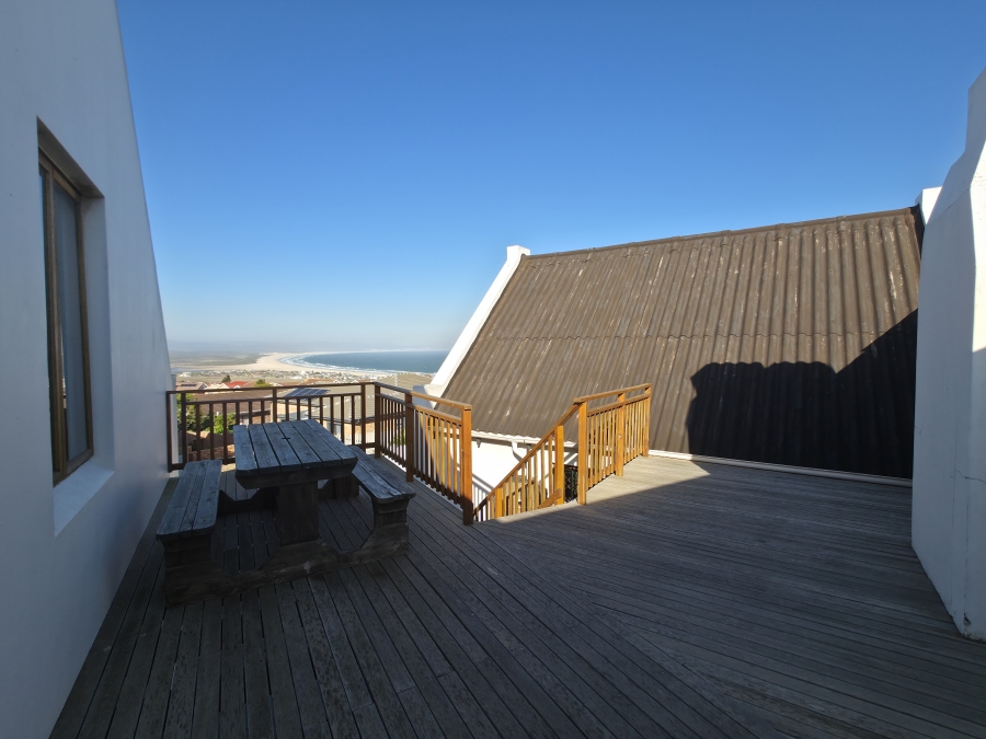 5 Bedroom Property for Sale in Wavecrest Eastern Cape